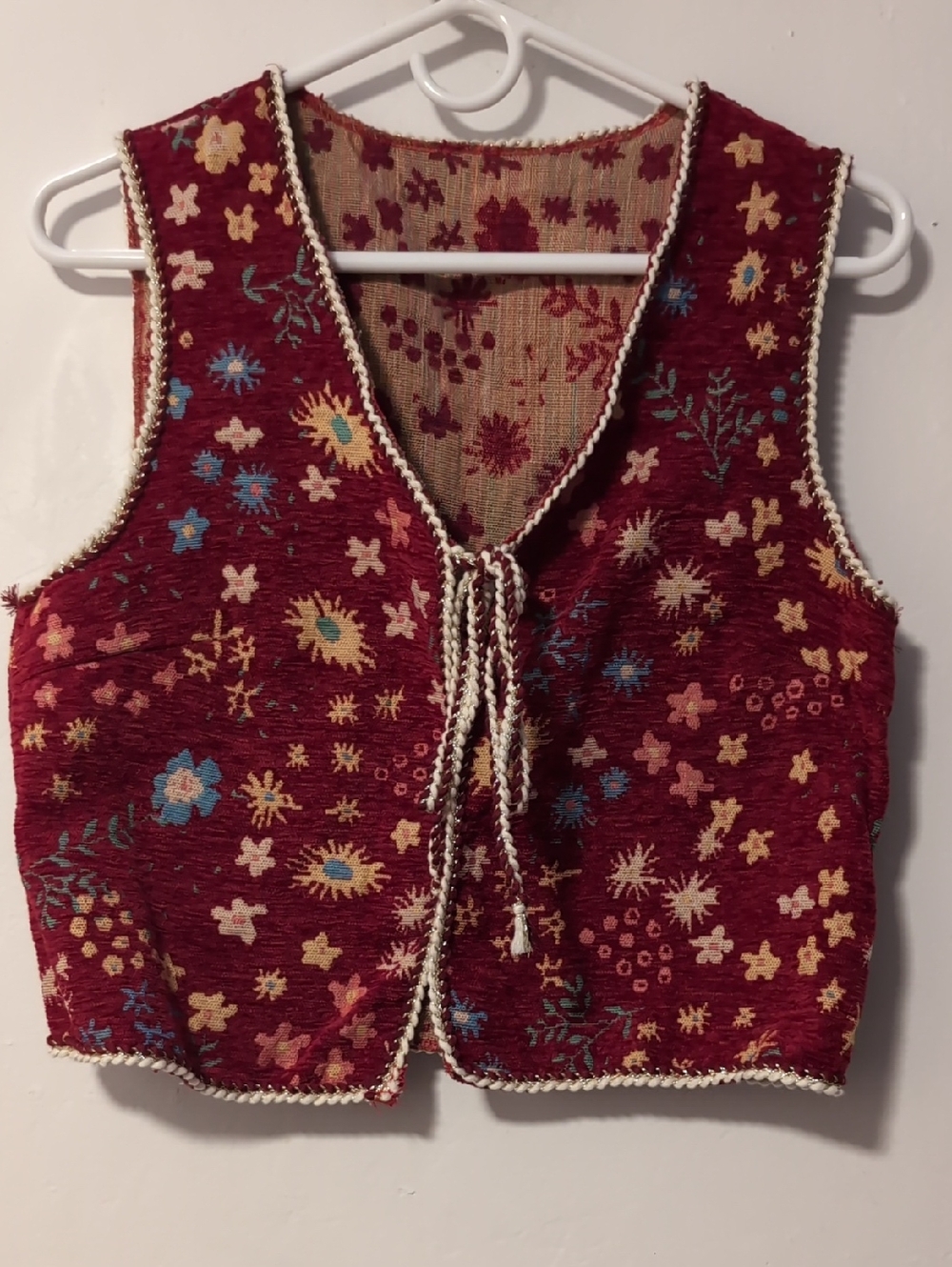 Boho Floral Embroidered Vest - Red